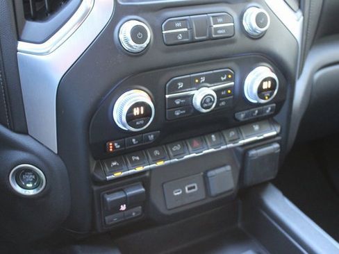 Used 2019 GMC Sierra 1500 SLT image 24