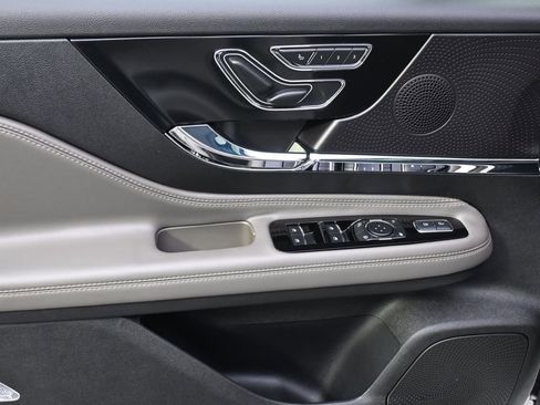 New 2026 Lincoln Corsair Reserve w/ Jet Appearance Package AWD/4WD image 22