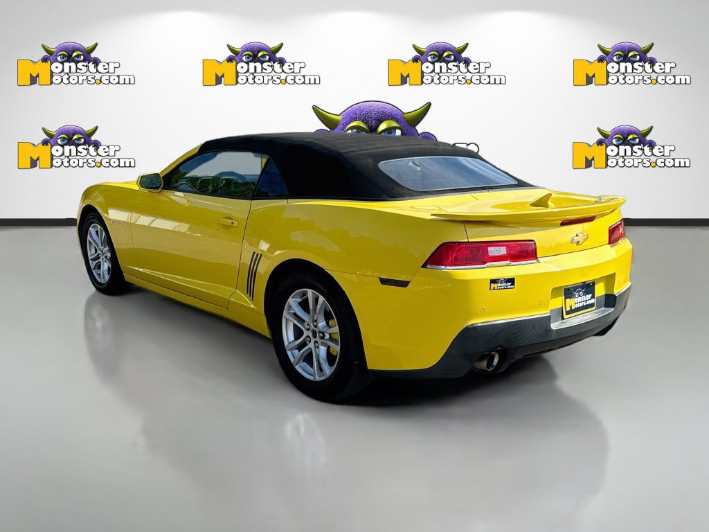 Used 2015 Chevrolet Camaro LT RWD image 7
