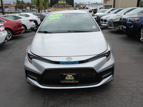 Used 2020 Toyota Corolla SE image 3