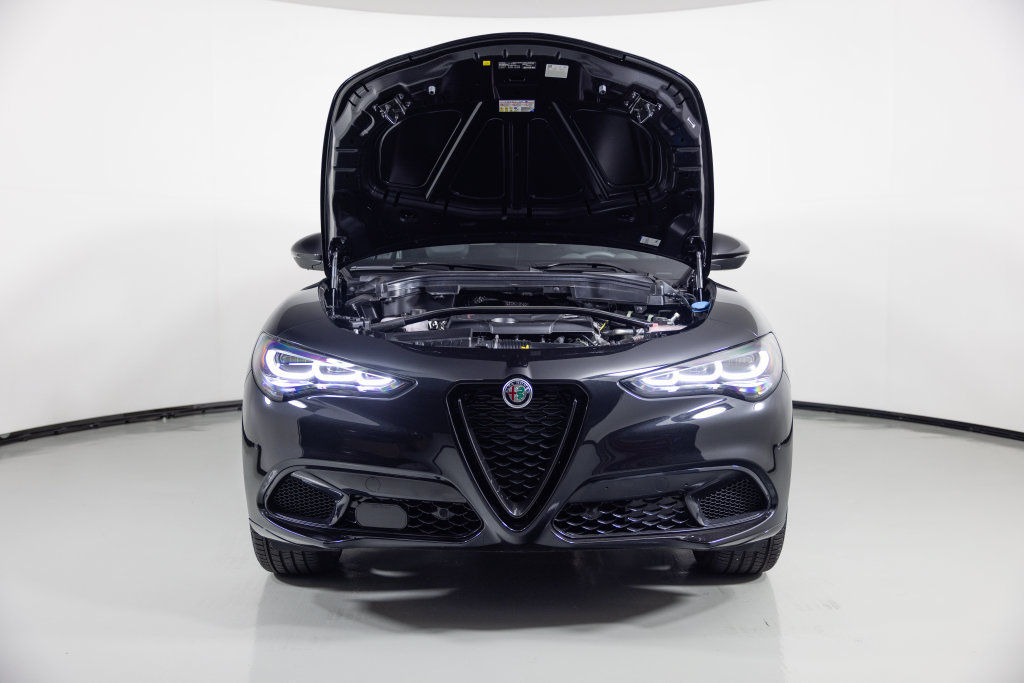 New 2026 Alfa Romeo Stelvio Sprint AWD/4WD image 7