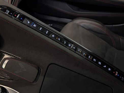 Used 2023 Chevrolet Corvette 3LT w/ Z51 Performance Package image 8