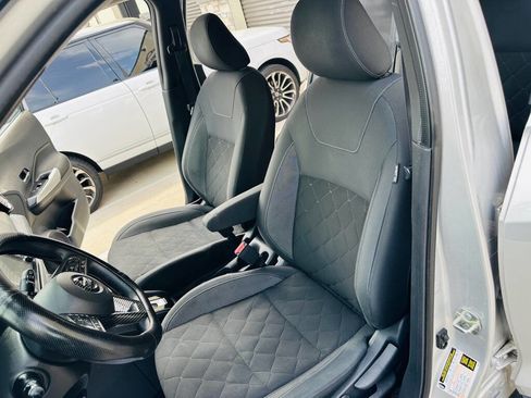 Used 2020 Nissan Kicks SV image 15