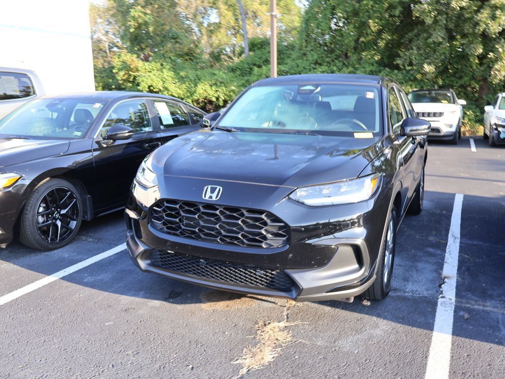 Used 2024 Honda HR-V LX image 3