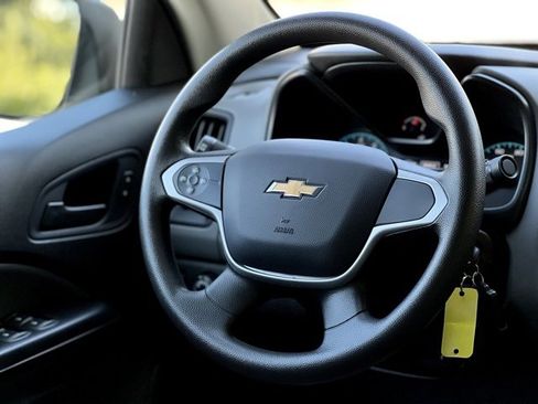 Used 2020 Chevrolet Colorado W/T w/ WT Convenience Package image 33