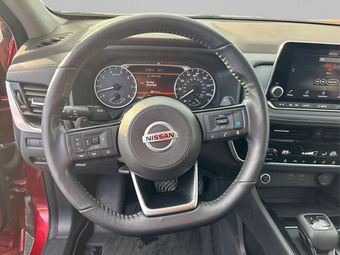 Used 2021 Nissan Rogue SV image 24