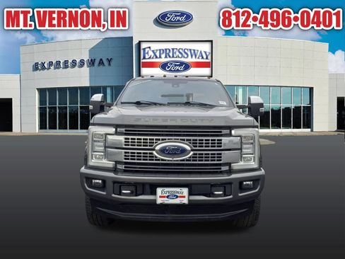 Used 2017 Ford F250 Platinum w/ Platinum Ultimate Package AWD/4WD image 4