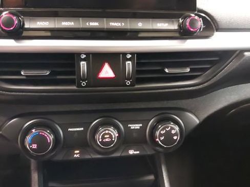 Used 2023 Kia Forte LXS FWD image 28