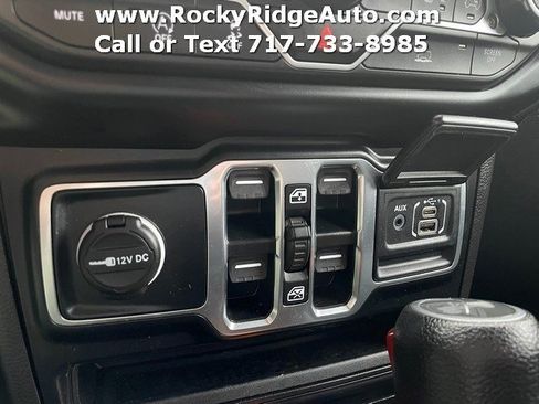 Used 2022 Jeep Wrangler Unlimited Sport image 18