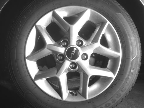 Used 2025 Kia Soul LX w/ LX Technology Package FWD image 14