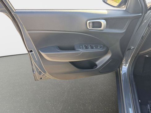 New 2026 Hyundai Venue SE image 17