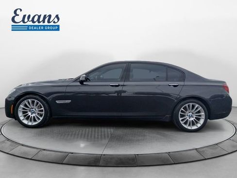 Used 2015 BMW 750Li xDrive image 3