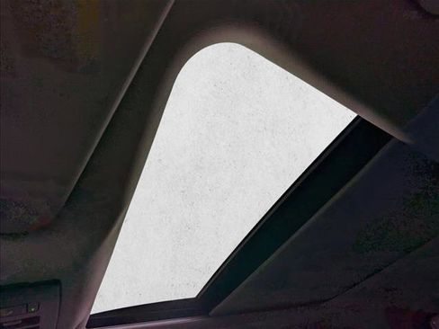 Used 2021 Nissan Rogue SL w/ Premium Package image 17