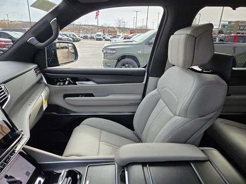 New 2026 Jeep Grand Wagoneer Summit w/ Rear Seat Video Group I AWD/4WD image 24