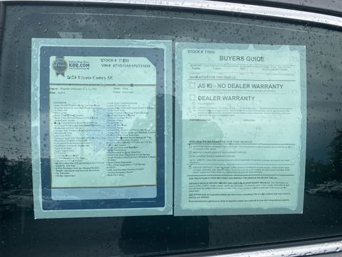 Used 2023 Toyota Camry SE image 9