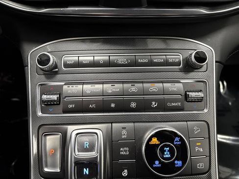 Used 2023 Hyundai Santa Fe Limited image 21