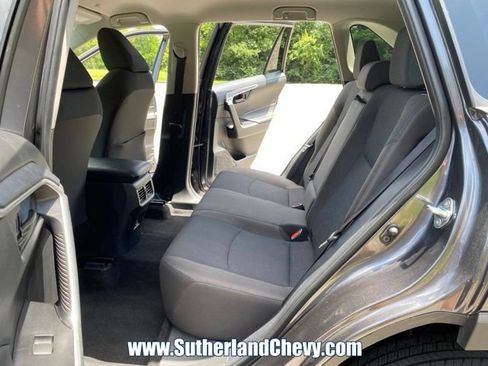Used 2025 Toyota RAV4 LE AWD/4WD image 31