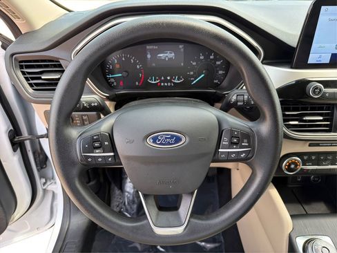 Used 2020 Ford Escape SE AWD/4WD image 17