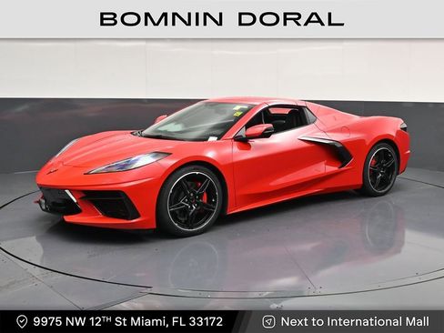 Used 2022 Chevrolet Corvette Stingray Convertible w/ 1LT RWD image 1