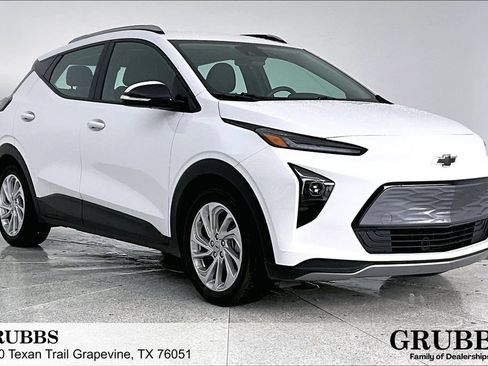 Used 2023 Chevrolet Bolt EUV LT w/ Driver Confidence Package FWD image 1