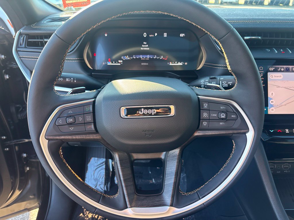 Certified 2026 Jeep Grand Cherokee L Limited AWD/4WD image 11