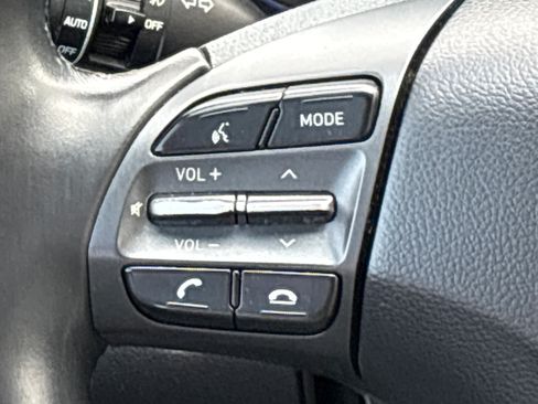 Used 2019 Hyundai Kona Limited AWD/4WD image 23
