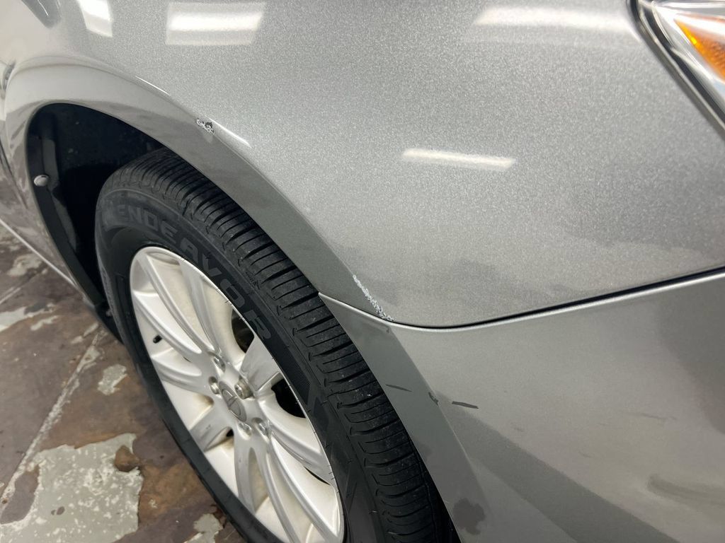 Used 2013 Chrysler 200 Touring FWD image 29