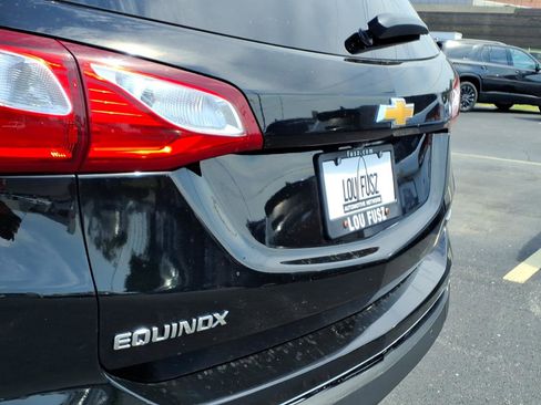 Used 2018 Chevrolet Equinox Premier FWD image 33
