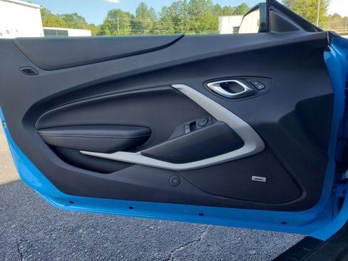 Used 2022 Chevrolet Camaro LT w/ RS Package image 14