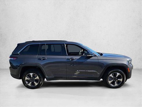 Used 2024 Jeep Grand Cherokee Limited 4xe image 4