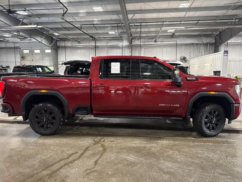 Used 2024 GMC Sierra 2500 AT4 w/ AT4 Premium Plus Package AWD/4WD image 2
