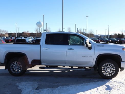 Used 2020 Chevrolet Silverado 2500 High Country image 8