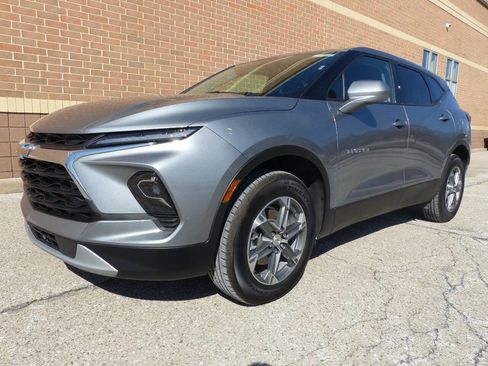 Used 2025 Chevrolet Blazer LT image 6
