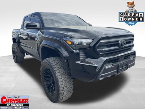 Used 2025 Toyota Tacoma SR5 image 1