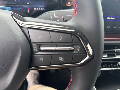 New 2026 Chevrolet Traverse RS image 22