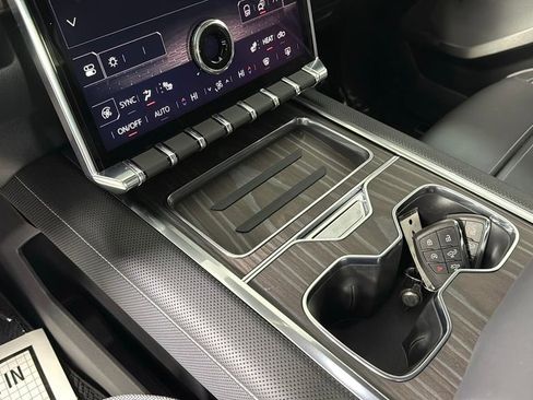 Used 2024 GMC Sierra EV Denali image 22