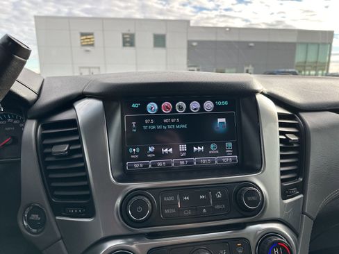 Used 2016 Chevrolet Suburban LT w/ Luxury Package image 50