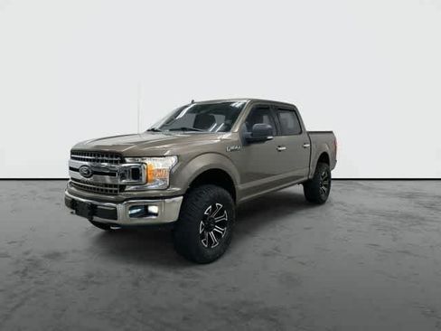 Used 2019 Ford F150 XLT w/ Equipment Group 302A Luxury AWD/4WD image 8