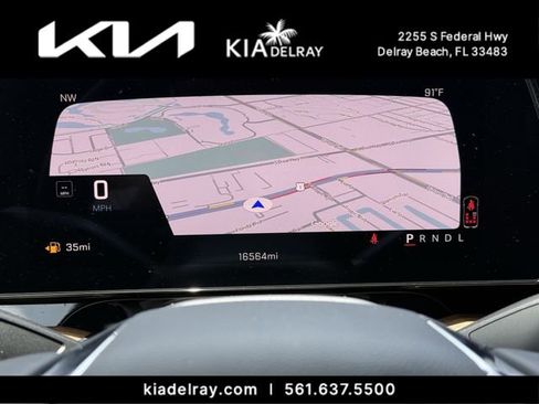Used 2025 Chevrolet Tahoe High Country RWD image 32