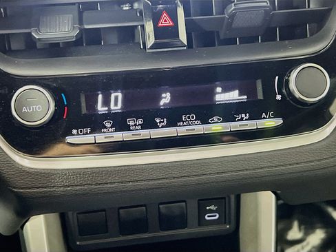Used 2024 Toyota Corolla Cross AWD Hybrid image 26