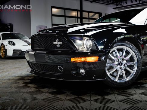 Used 2009 Ford Mustang Shelby GT500 RWD image 5