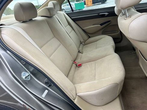 Used 2006 Honda Civic Hybrid Sedan image 8