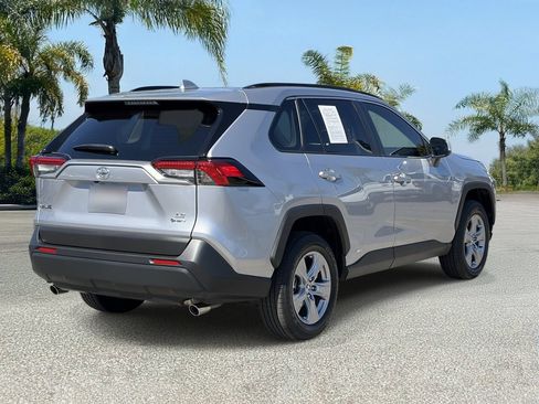 Used 2025 Toyota RAV4 LE AWD/4WD image 5