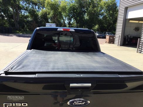 Used 2015 Ford F150 XLT w/ Equipment Group 302A Luxury image 9