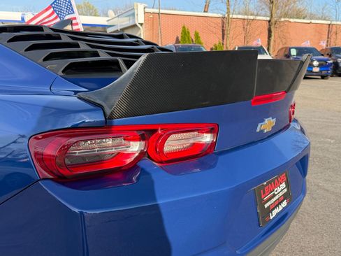 Used 2021 Chevrolet Camaro LT RWD image 11