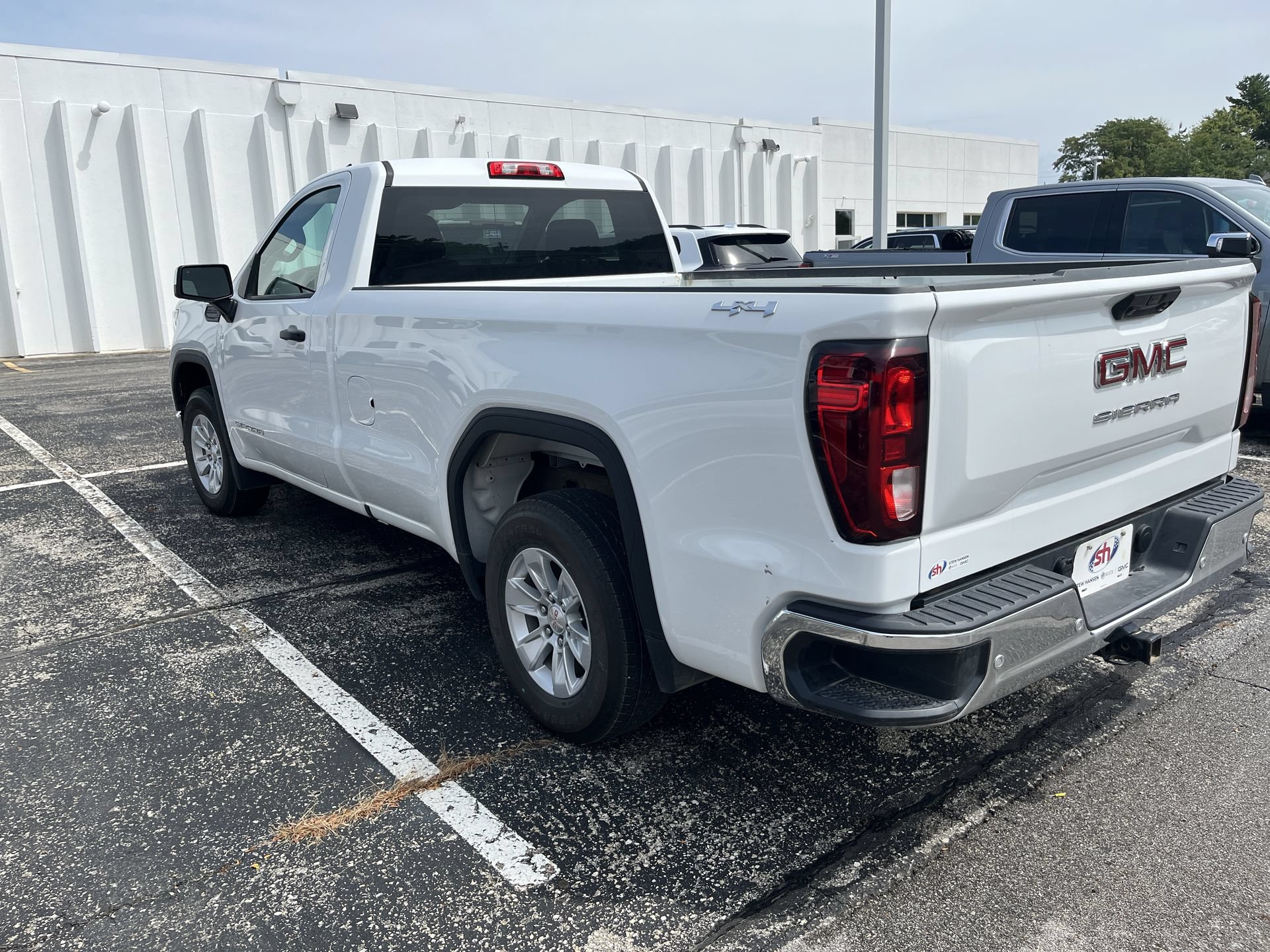 Certified 2024 GMC Sierra 1500 Pro w/ Pro Value Package AWD/4WD image 15