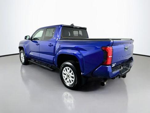 Used 2024 Toyota Tacoma SR5 AWD/4WD image 6