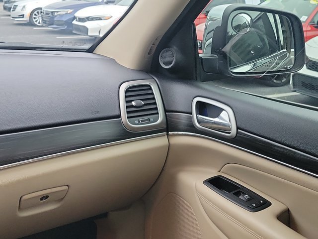 Used 2020 Jeep Grand Cherokee Limited RWD image 4