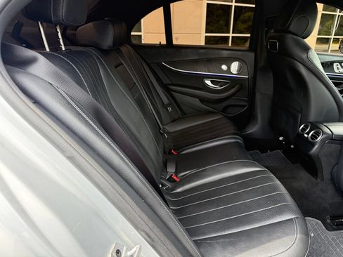 Used 2019 Mercedes-Benz E 300 4MATIC image 42