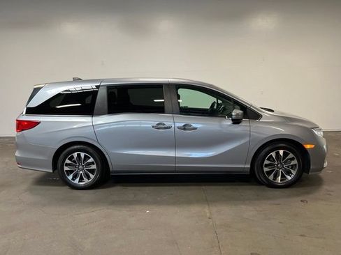 Used 2023 Honda Odyssey EX-L image 2